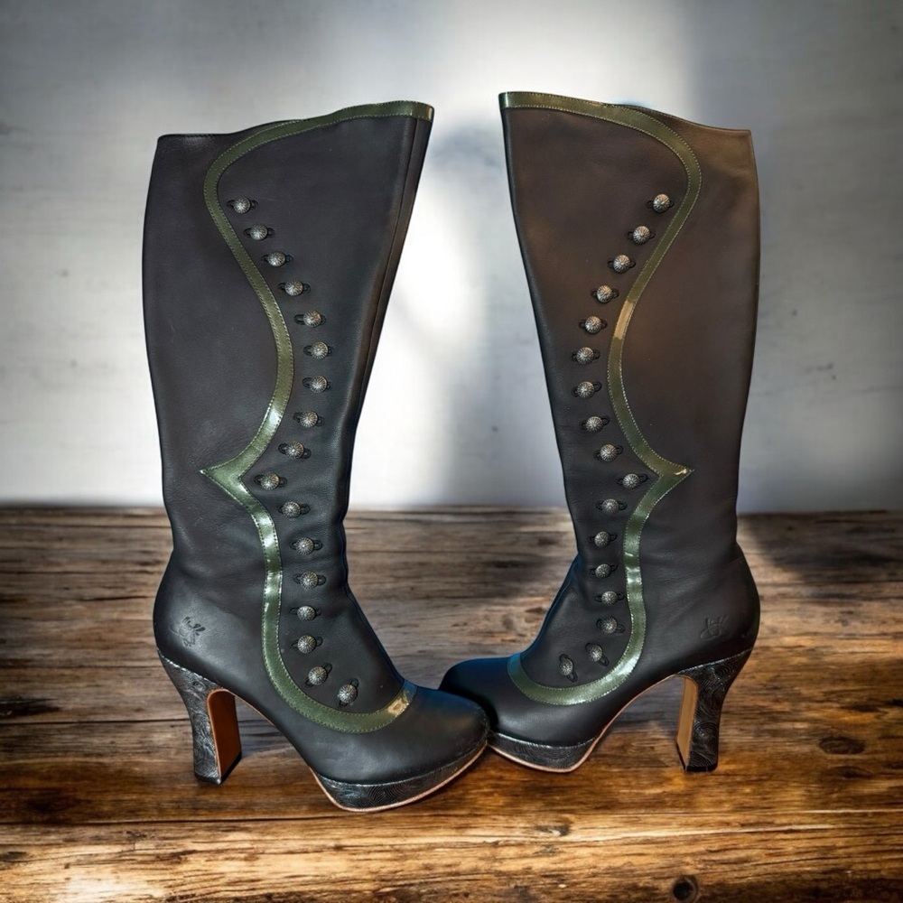 JOHN FLUEVOG MIRACLES PLATFORM TALL BOOTS SIZE 9 BLACK MAIA